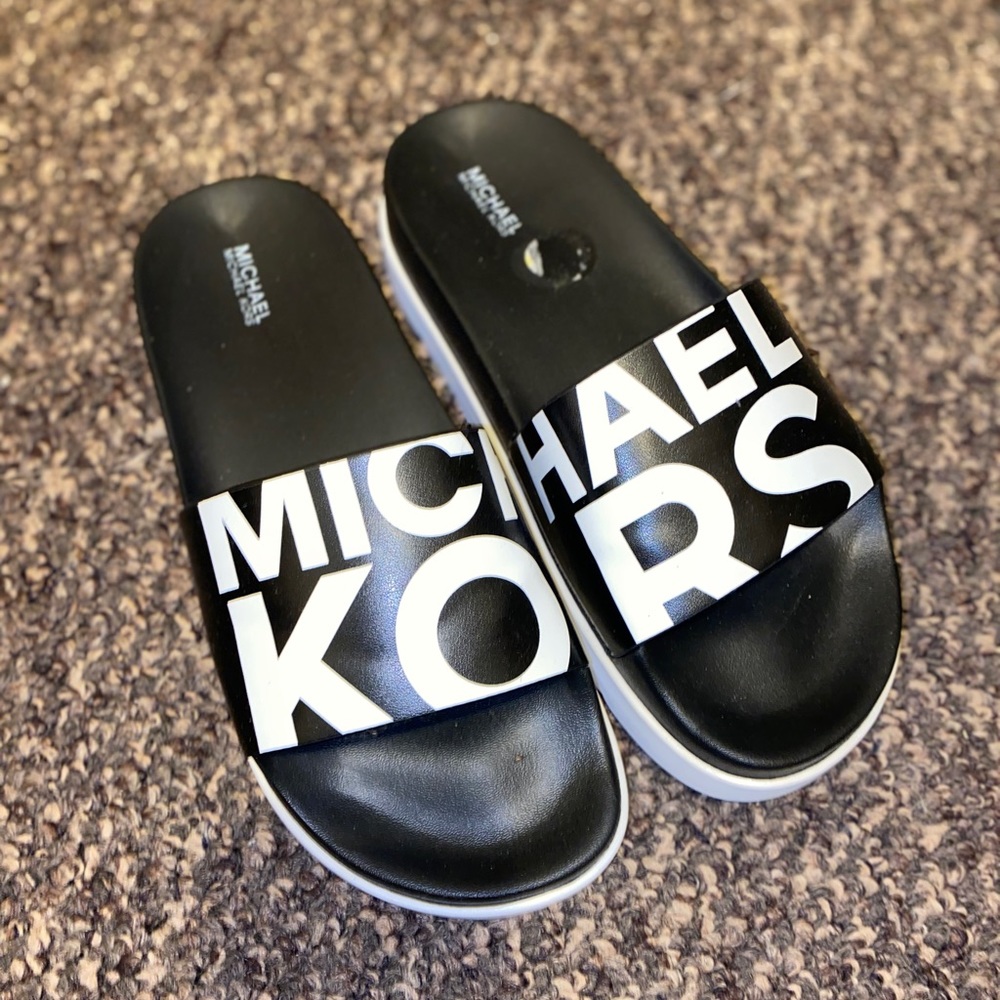 Micheal Kors slides